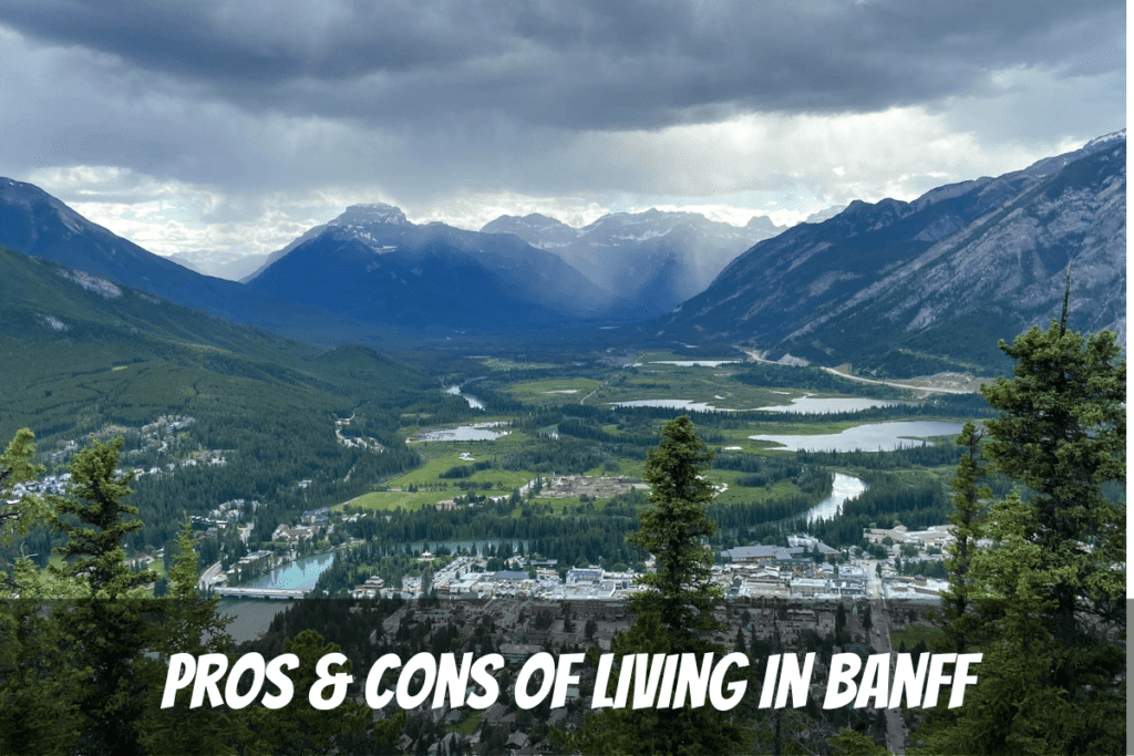 Vista de la ciudad de Banff y el Parque Nacional Banff desde Tunnel Mountain Una gran razón para vivir en Banff